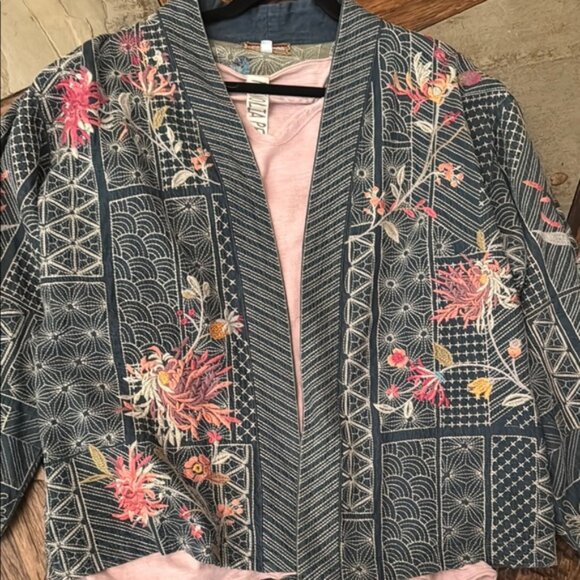 Johnny Was Viviana Embroidered Denim Cardigan - Picture 6 of 8